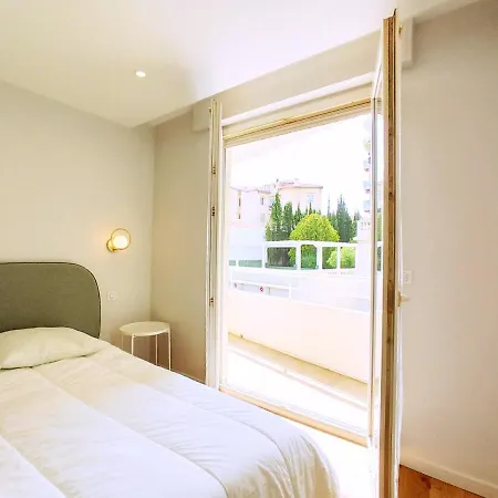 Viva Riviera Palais Design 2 Bedrooms Apartment